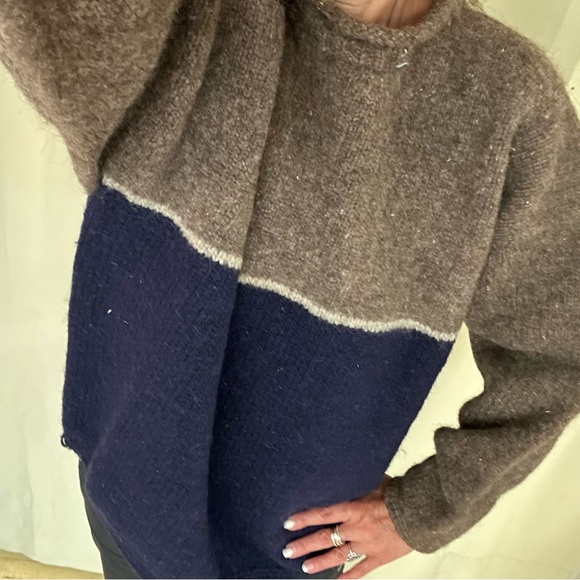 Caravan Ecuadorian 100% Wool Taupe & Blue Mock Neck Sweater Pullover. One Size - Picture 10 of 13